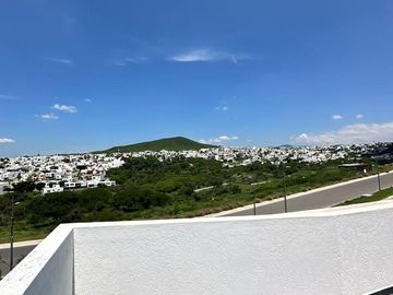 Venta de Casa en Lomas de Juriquilla