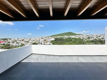 Venta de Casa en Lomas de Juriquilla