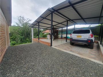Venta Casa Campestre Condominio Pereira via Alcalá