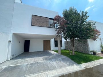 Casa en Venta en La Carcaña, San Pedro Cholula, Puebla