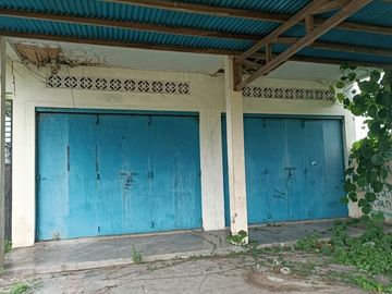 Dijual Bangunan 3 Pintu Cocok untuk Hunian Ruko di Lolak