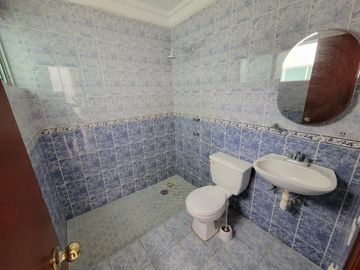 Casa en Calle Monte Olimpo, cerca del Estadio Jalisco