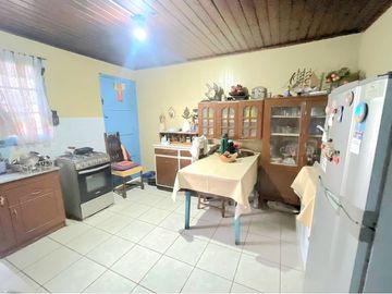 Amplia Casa Familiar en La Florida: 6D+3B+E+B