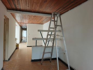 En venta casa para remodelar ubicada en el tradicional barrio Bretaña, Cali