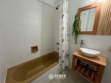 En venta dos ambientes al contrafrente, Centro Mar del Plata