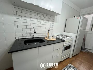 En venta dos ambientes al contrafrente, Centro Mar del Plata