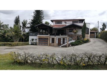 COD: 2327 - Casa campestre en venta – Variante Aeropuerto, Rionegro