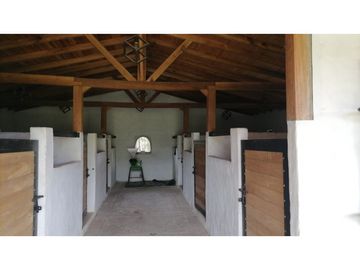 COD: 2327 - Casa campestre en venta – Variante Aeropuerto, Rionegro