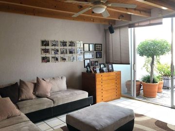 Amplia casa de 1 piso en Villas del Mesón. Ideal para quienes buscan comodidad y