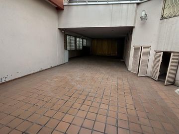 Espaciosa casa en VENTA en Satélite