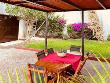 Casa en venta en Villas del Mesón con rec. en PB