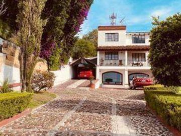 Casa en venta en Villas del Mesón con rec. en PB