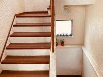 Casa en venta en Villas del Mesón con rec. en PB