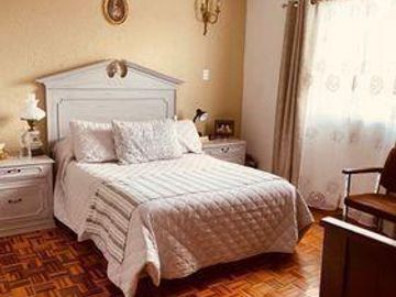 Casa en venta en Villas del Mesón con rec. en PB