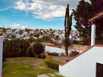 Casa en venta en Villas del Mesón con rec. en PB