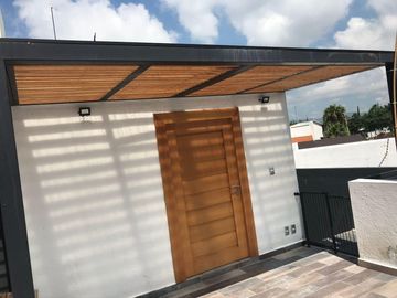 Linda Casa en Jurica 1 Planta