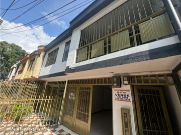 VENDO CASA EN DOSQUEBRADAS BARRIO SANTA MONICA COD 3459982