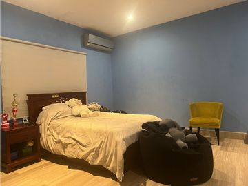 VENTA DE CASA EN URBANIZACIÓN LA LOMA - 6956RC