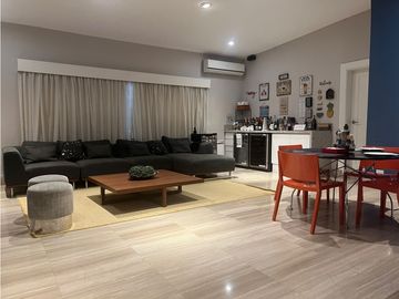 VENTA DE CASA EN URBANIZACIÓN LA LOMA - 6956RC