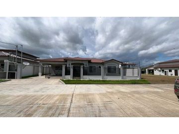 VENTA Y ALQUILER DE CASA EN LA FONTANA. 5  RECAMARA  CERCADA