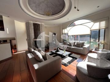 CASA DE VENTA SECTOR CUMBAYA