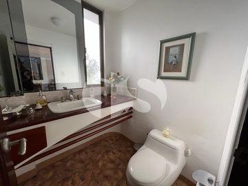 CASA DE VENTA SECTOR CUMBAYA