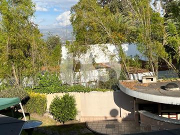 CASA DE VENTA SECTOR CUMBAYA