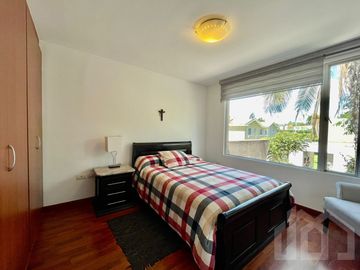 CASA DE VENTA EN CUMBAYA