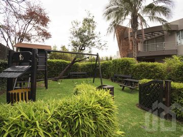 CASA DE VENTA EN CUMBAYA