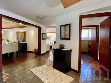 CASA DE VENTA EN CUMBAYA