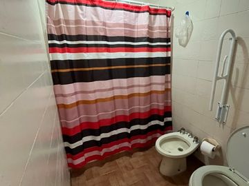 Casa para 2 Familias en venta en Lanus Oeste
