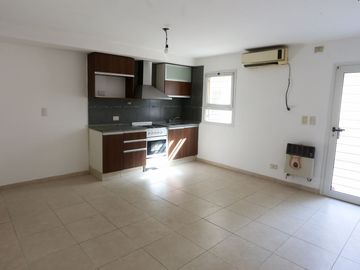 CASA EN VENTA EN LUIS GUILLON TIPO DUPLEX