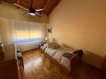 HERMOSA CASA EN VENTA EN VILLA DEL PARQUE