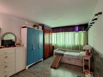VENTA IMPECABLE CASA CORRIENTES-CAPITAL