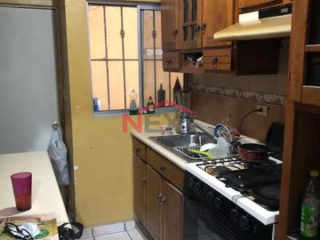 CASA EN VENTA DE UN PISO EN EL FRACC  NOGALES II
