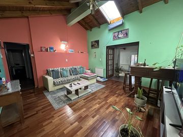 Casa en venta zona Santa Genoveva 4 dormitorios