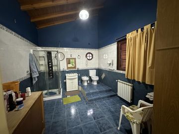 Casa en venta zona Santa Genoveva 4 dormitorios