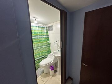 Casa en venta zona Santa Genoveva 4 dormitorios