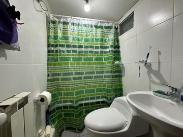 Casa en venta zona Santa Genoveva 4 dormitorios