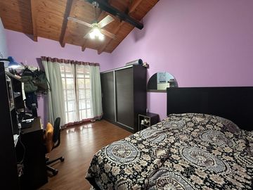 Casa en venta zona Santa Genoveva 4 dormitorios
