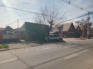 CASA ESQUINA SOLIDA Y CON EXCELENTE UBICACIÓN EN EL BOSQUE