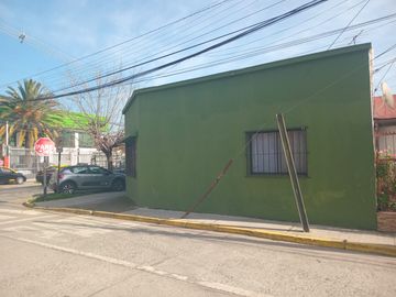 CASA ESQUINA SOLIDA Y CON EXCELENTE UBICACIÓN EN EL BOSQUE