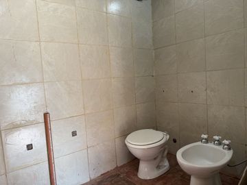 Venta Casa quinta en Del viso de 6 ambientes