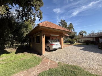 Venta Casa quinta en Del viso de 6 ambientes