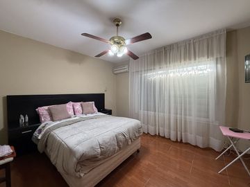 Venta Casa quinta en Del viso de 6 ambientes