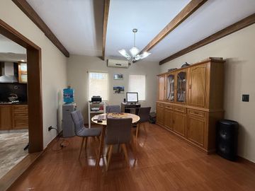 Venta Casa quinta en Del viso de 6 ambientes