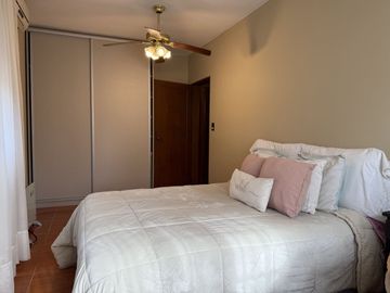 Venta Casa quinta en Del viso de 6 ambientes