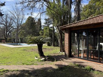 Venta Casa quinta en Del viso de 6 ambientes