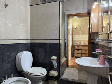 Venta Casa quinta en Del viso de 6 ambientes