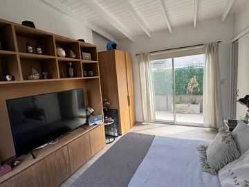 Departamento Triplex en San Isidro con jardin